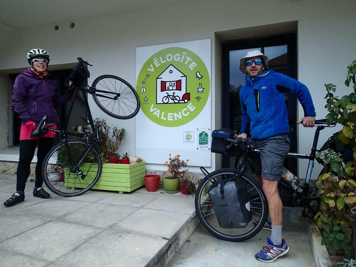 Velo Gite Valence 瓦朗斯 外观 照片